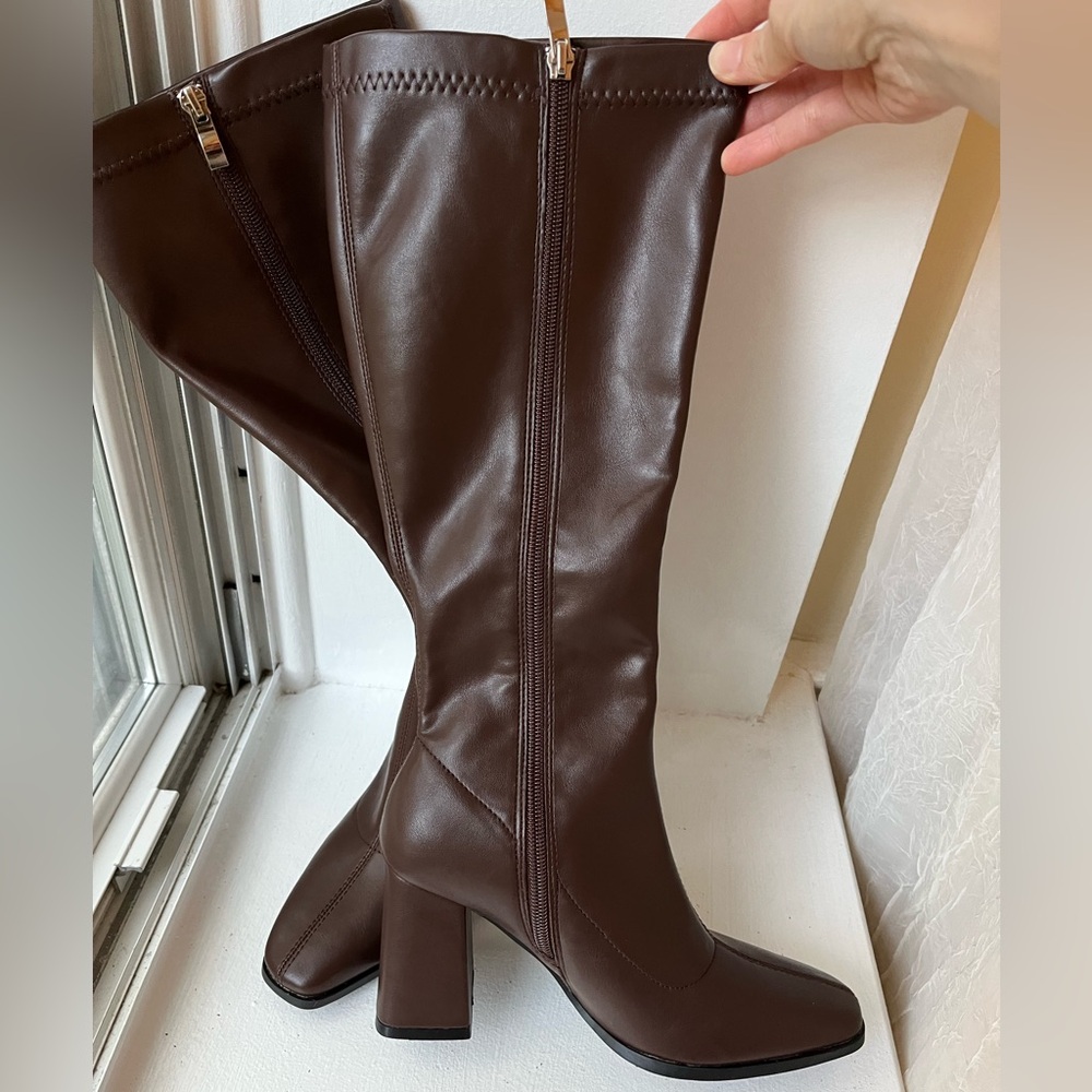 Cider Classic Chunky Heeled Faux Leather Boots Size 6